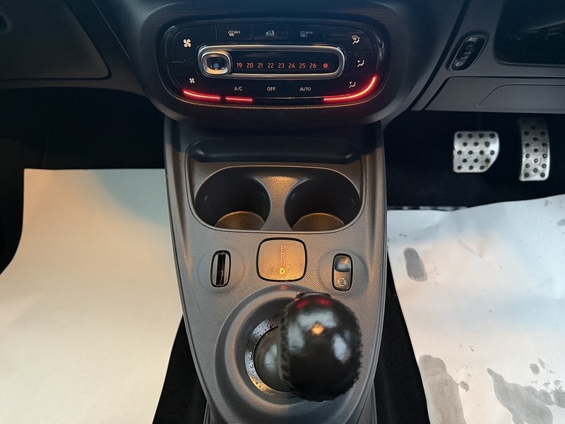 Used smart fortwo 2017 for sale - 76615839: Photo 19