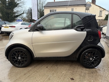 Used smart fortwo 2017 for sale - 76615839: Photo