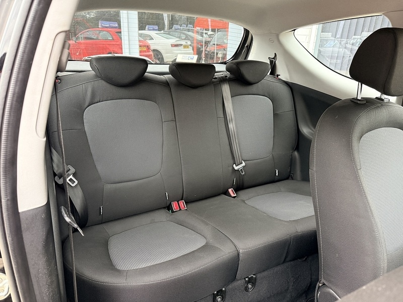 Used Hyundai i20 2012 for sale - 76615764: Photo 14