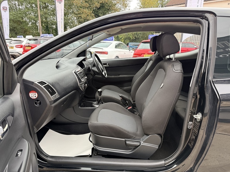 Used Hyundai i20 2012 for sale - 76615764: Photo 17