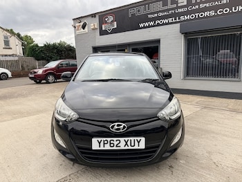Used Hyundai i20 2012 for sale - 76615764: Photo