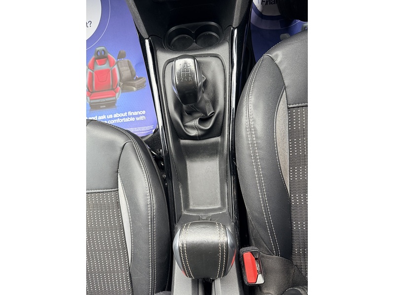 Used Peugeot 2008 2015 for sale - 76615844: Photo 21