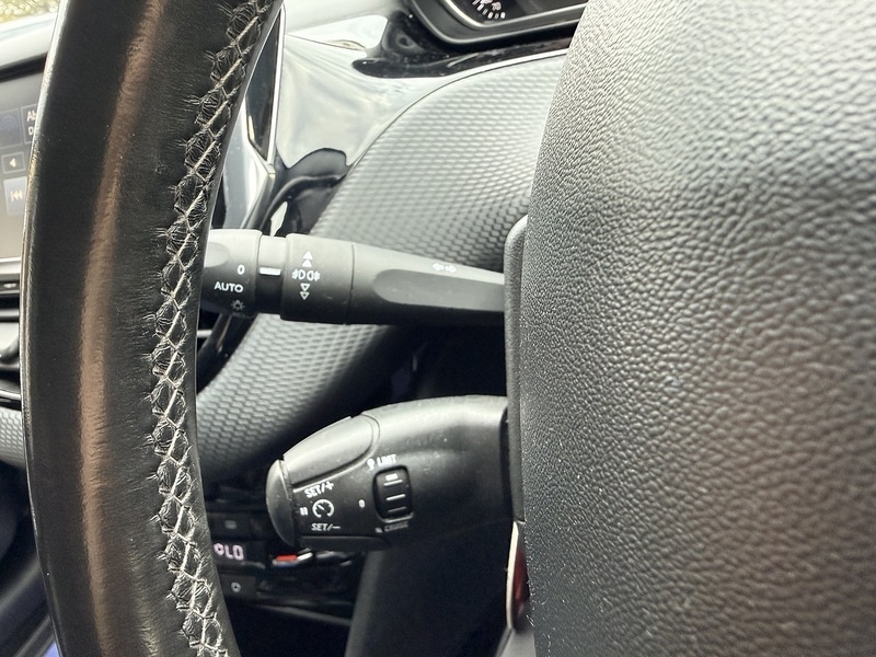 Used Peugeot 2008 2015 for sale - 76615844: Photo 24