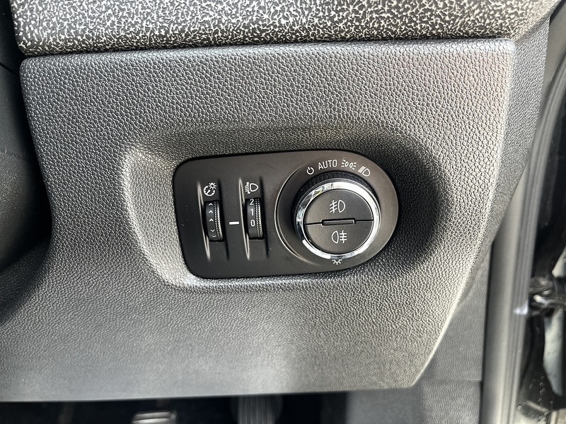 Used Vauxhall Corsa 2012 for sale - 76615842: Photo 17