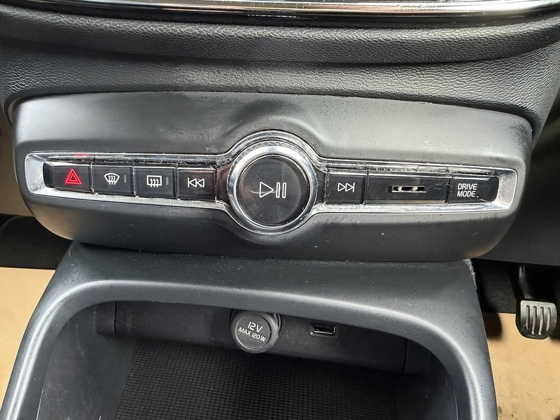 Used Volvo XC40 2021 for sale - 77677109: Photo 17