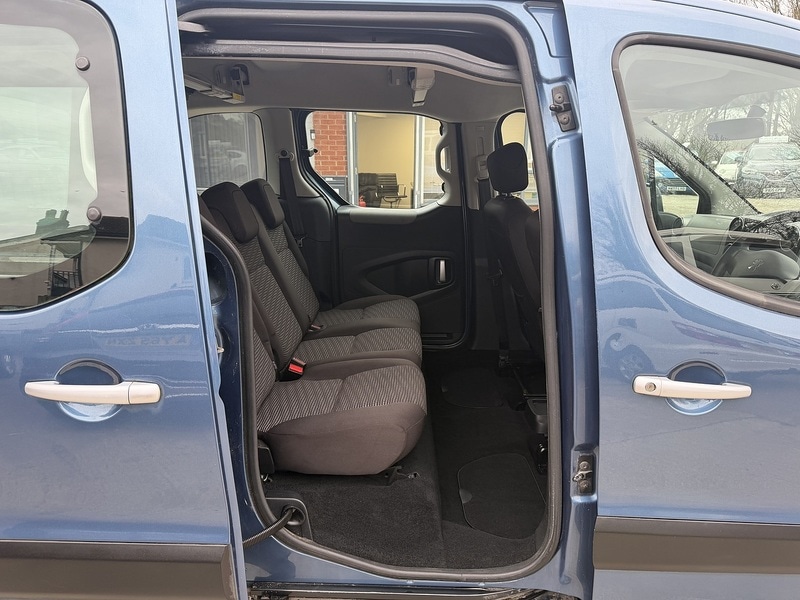 Used Peugeot Partner Tepee 2010 for sale - 77821853: Photo 13