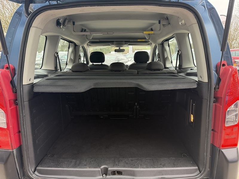 Used Peugeot Partner Tepee 2010 for sale - 77821853: Photo 16