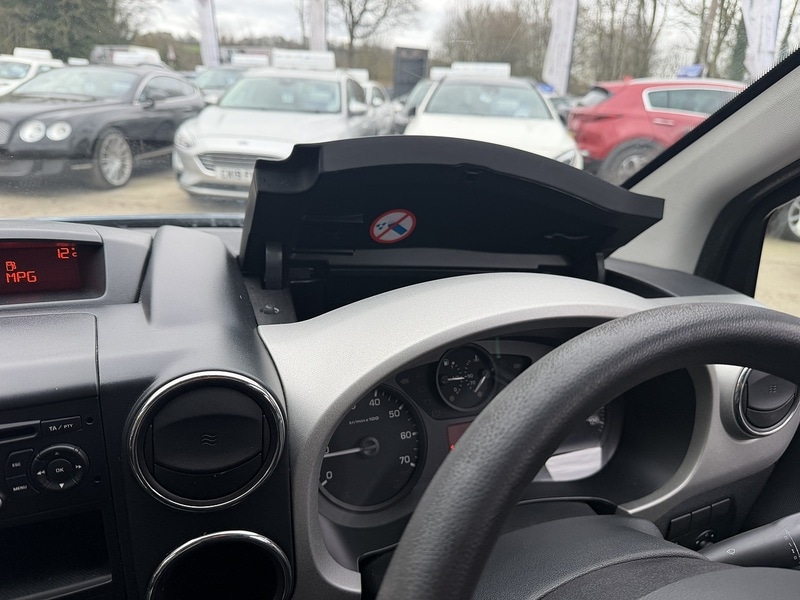 Used Peugeot Partner Tepee 2010 for sale - 77821853: Photo 19