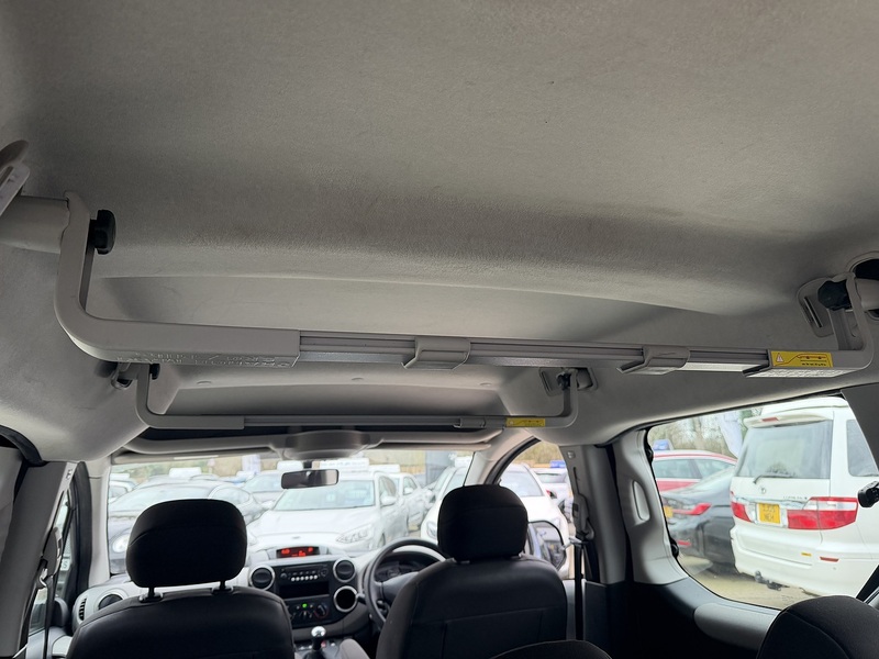 Used Peugeot Partner Tepee 2010 for sale - 77821853: Photo 20