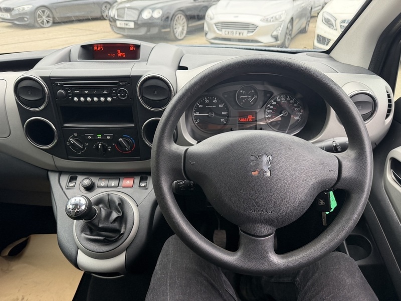 Used Peugeot Partner Tepee 2010 for sale - 77821853: Photo 24