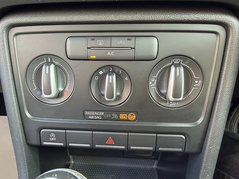 Used Volkswagen Beetle 2017 for sale - 77976776: Photo 26