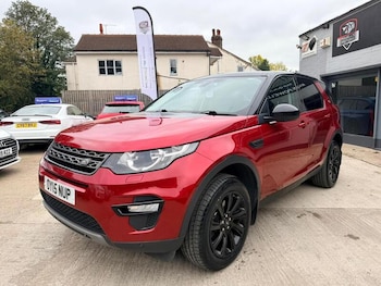 Used Land Rover Discovery Sport 2015 for sale - 76267509: Photo