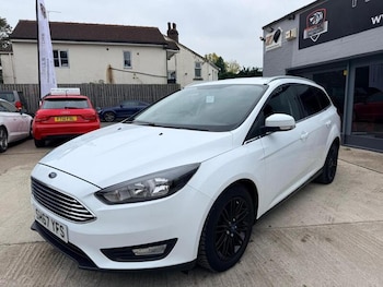 Used Ford Focus 2017 for sale - 76320271: Photo 3