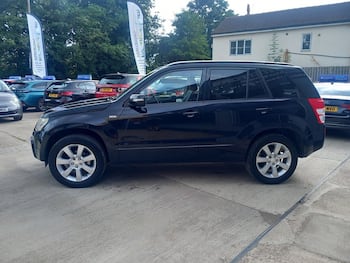 Used Suzuki Grand Vitara 2011 for sale - 79724119: Photo