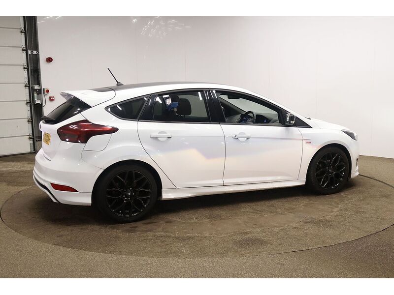 Used Ford Focus 2017 for sale - 77264032: Photo 6