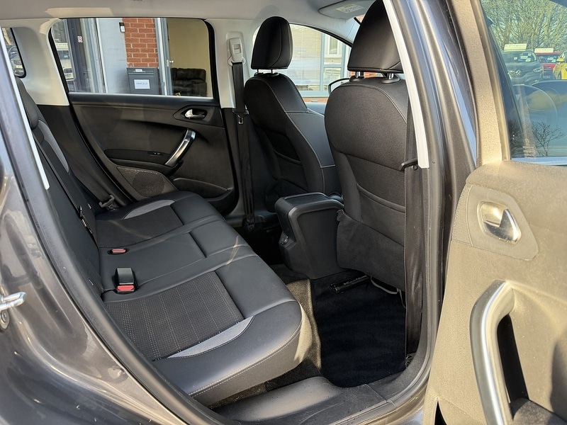 Used Peugeot 2008 2016 for sale - 77836633: Photo 13