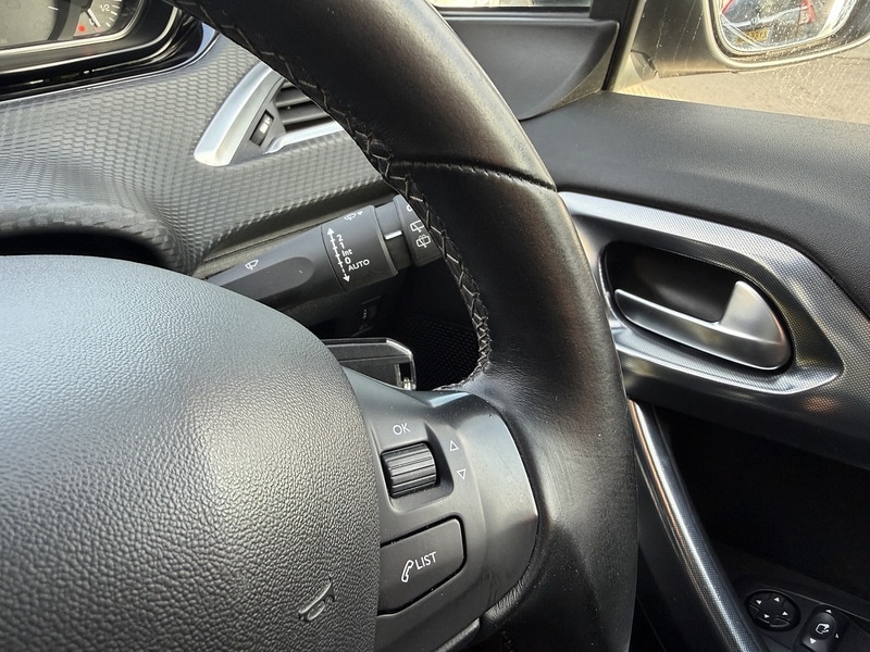 Used Peugeot 2008 2016 for sale - 77836633: Photo 22