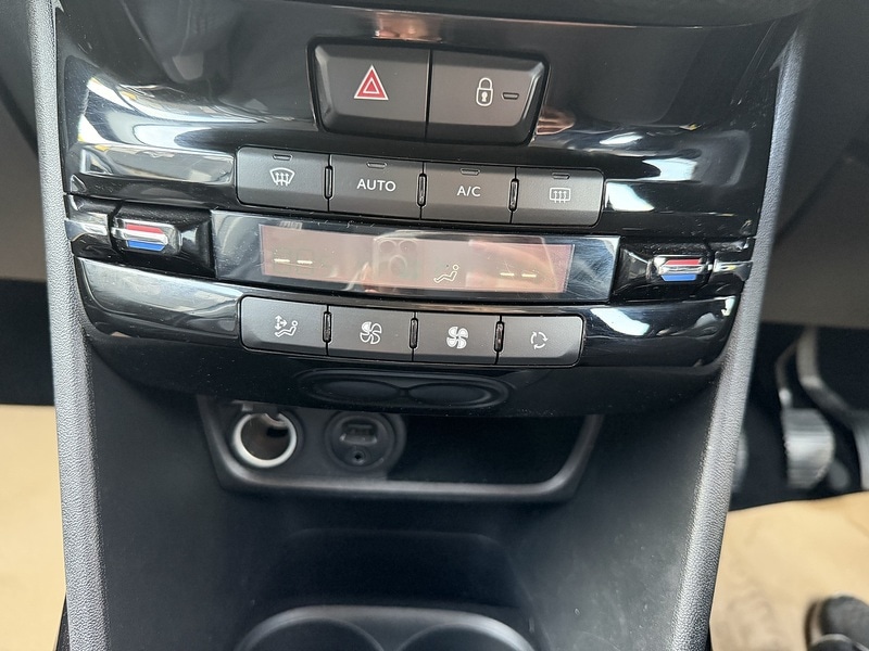 Used Peugeot 2008 2016 for sale - 77836633: Photo 34