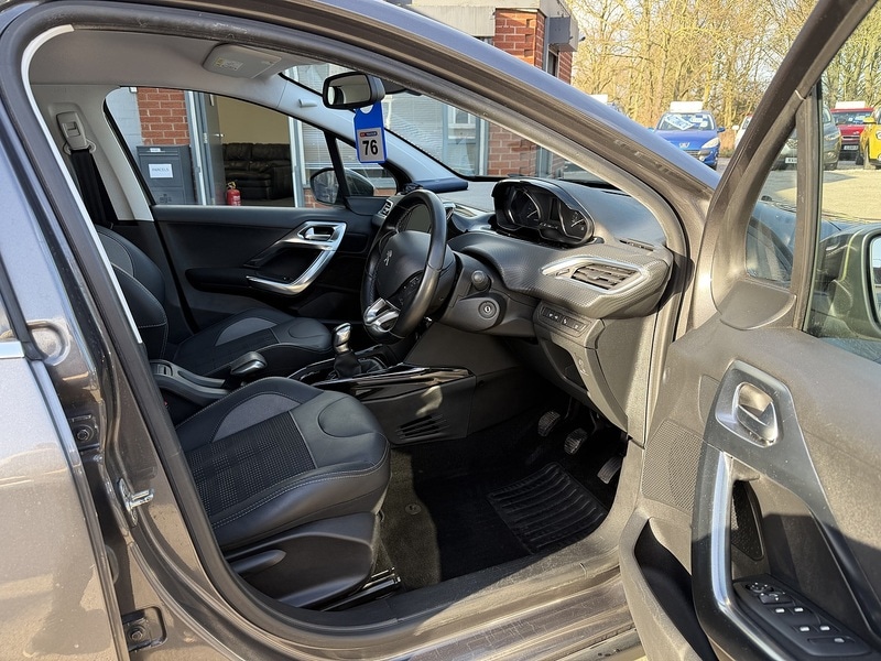 Used Peugeot 2008 2016 for sale - 77836633: Photo 9