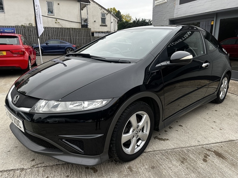 Used Honda Civic 2010 for sale - 76582964: Photo 3