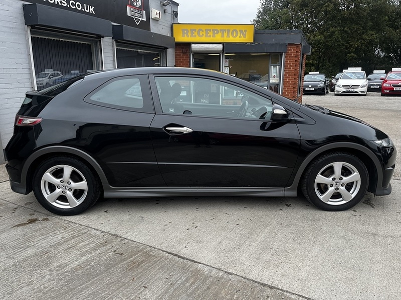 Used Honda Civic 2010 for sale - 76582964: Photo 8