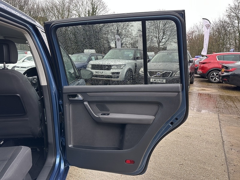 Used Volkswagen Touran 2014 for sale - 76763205: Photo 14