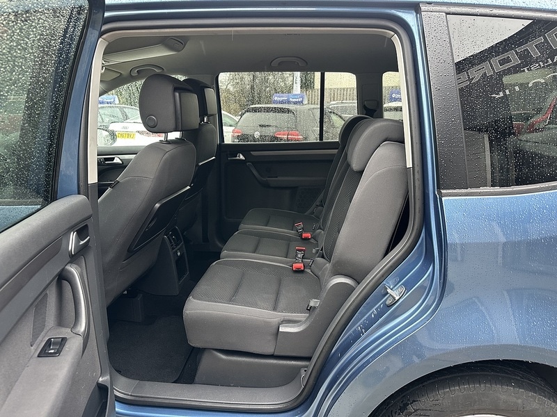 Used Volkswagen Touran 2014 for sale - 76763205: Photo 15