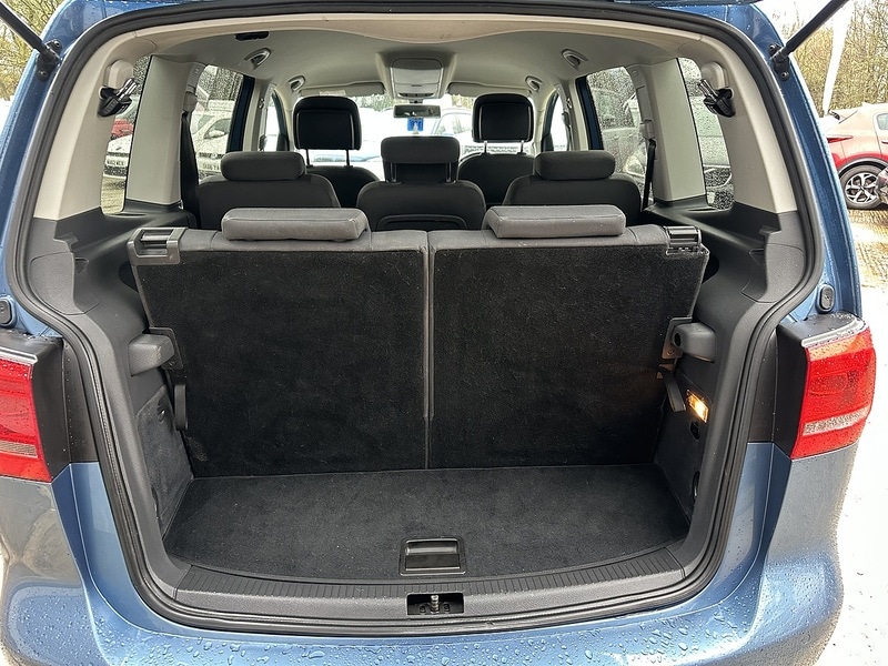 Used Volkswagen Touran 2014 for sale - 76763205: Photo 18