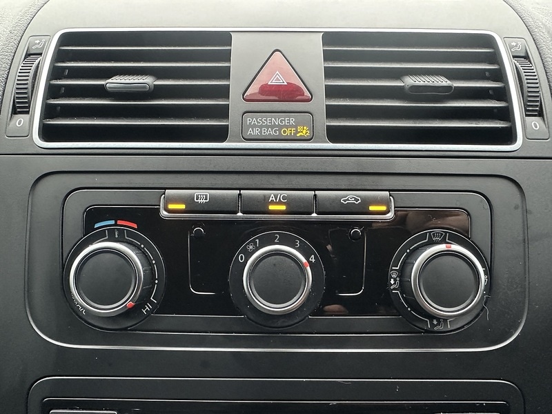 Used Volkswagen Touran 2014 for sale - 76763205: Photo 28