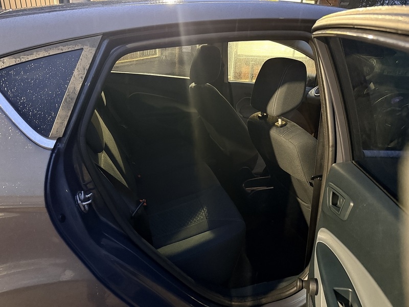 Used Ford Fiesta 2011 for sale - 77213085: Photo 10