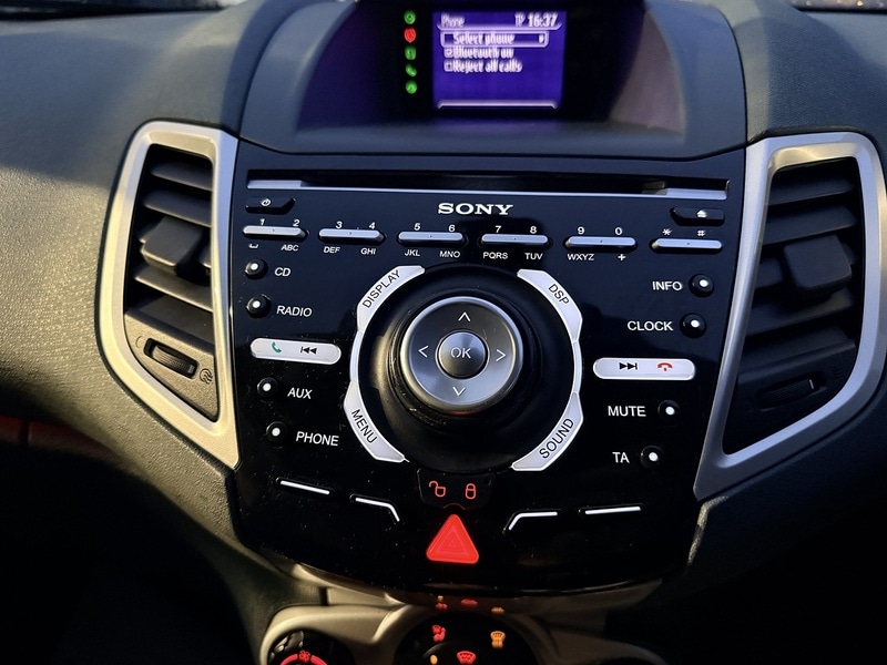 Used Ford Fiesta 2011 for sale - 77213085: Photo 18