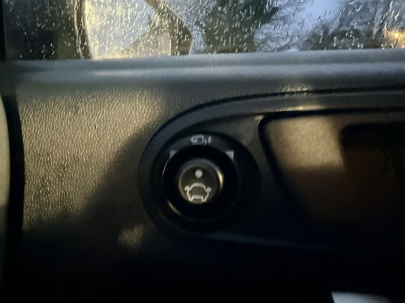 Used Ford Fiesta 2011 for sale - 77213085: Photo 24