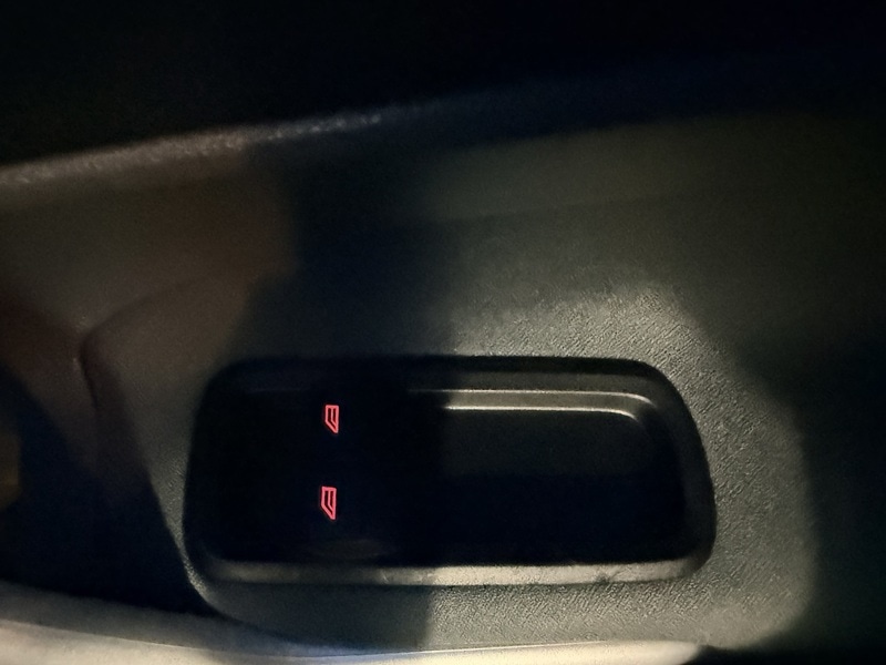 Used Ford Fiesta 2011 for sale - 77213085: Photo 25