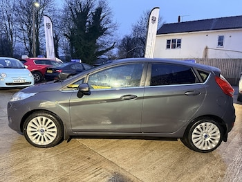 Used Ford Fiesta 2011 for sale - 77213085: Photo