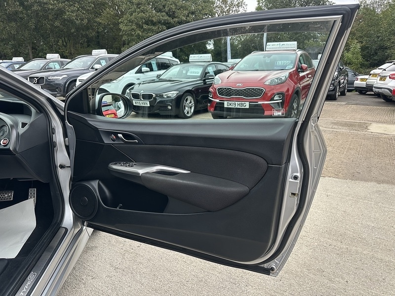 Used Honda Civic 2011 for sale - 76615788: Photo 10