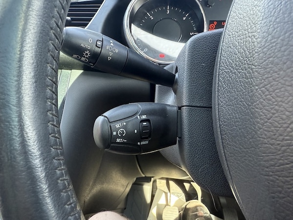 Used Peugeot 3008 2011 for sale - 75195322: Photo 23