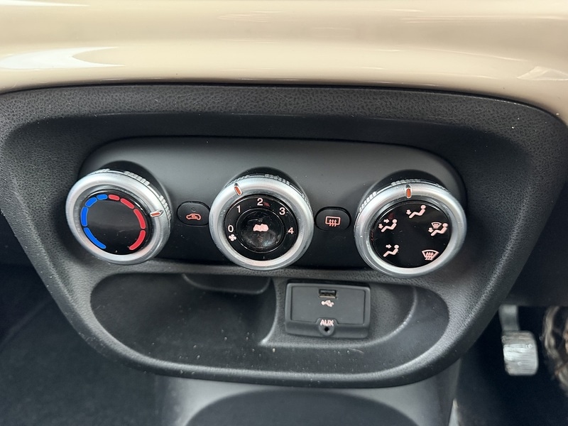 Used Fiat 500L 2013 for sale - 76940398: Photo 23