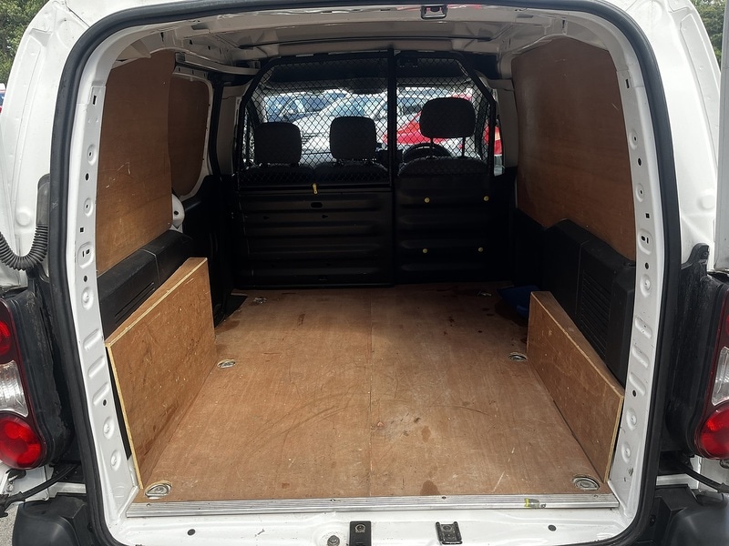 Used Peugeot Partner 2015 for sale - 76615767: Photo 11