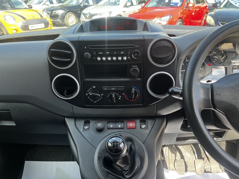 Used Peugeot Partner 2015 for sale - 76615767: Photo 8