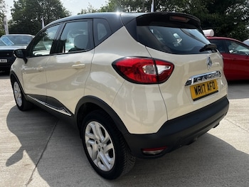 Used Renault Captur 2017 for sale - 79434244: Photo