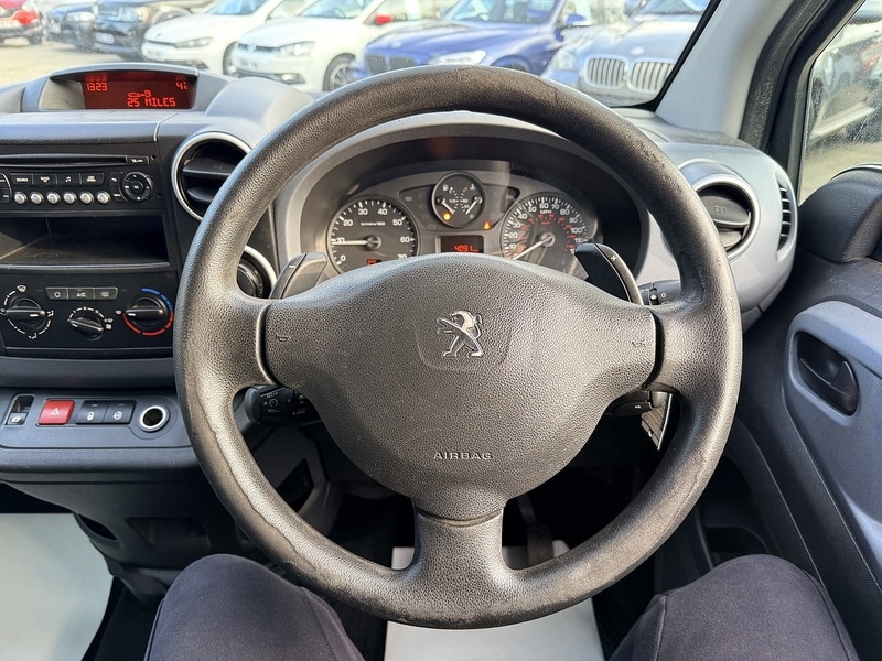 Used Peugeot Partner Tepee 2015 for sale - 76618246: Photo 19