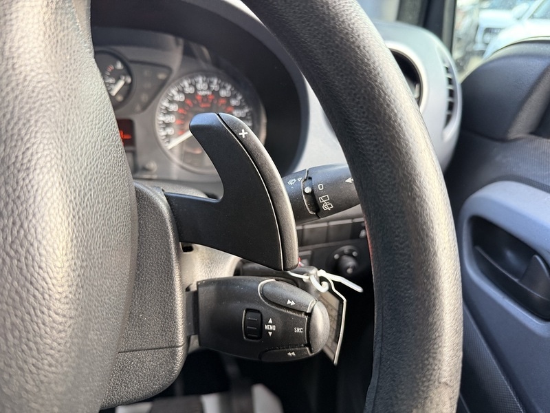 Used Peugeot Partner Tepee 2015 for sale - 76618246: Photo 20