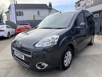 Used Peugeot Partner Tepee 2015 for sale - 76618246: Photo