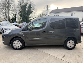 Used Peugeot Partner Tepee 2015 for sale - 76618246: Photo