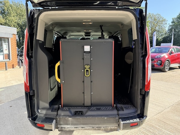Used Ford Tourneo Custom 2018 for sale - 76045247: Photo 11