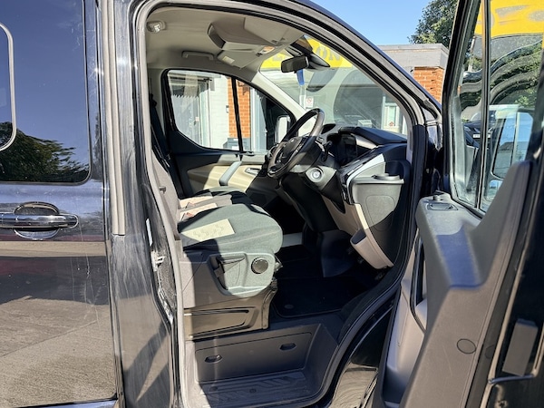 Used Ford Tourneo Custom 2018 for sale - 76045247: Photo 15