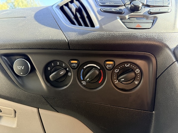 Used Ford Tourneo Custom 2018 for sale - 76045247: Photo 28