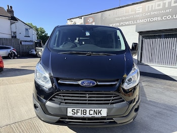 Used Ford Tourneo Custom 2018 for sale - 76045247: Photo