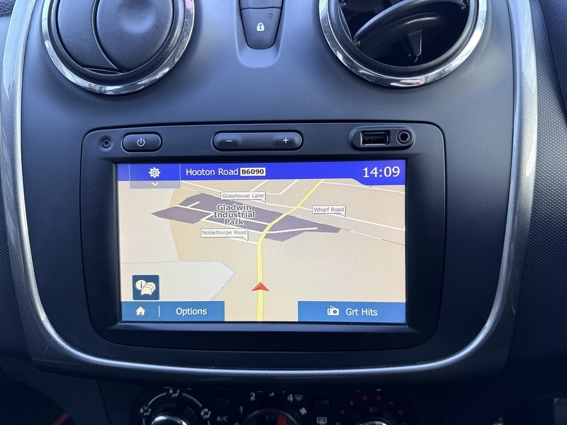 Used Dacia Sandero Stepway 2016 for sale - 76643037: Photo 17