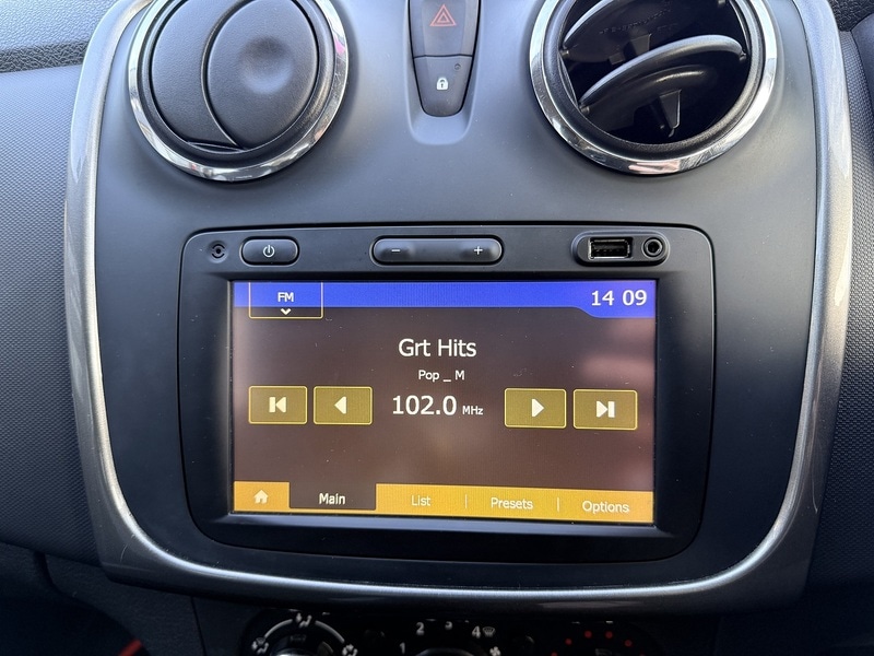 Used Dacia Sandero Stepway 2016 for sale - 76643037: Photo 18